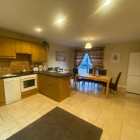 Luxury Town House-Apartment Carrick-On-Shannon Exterior photo